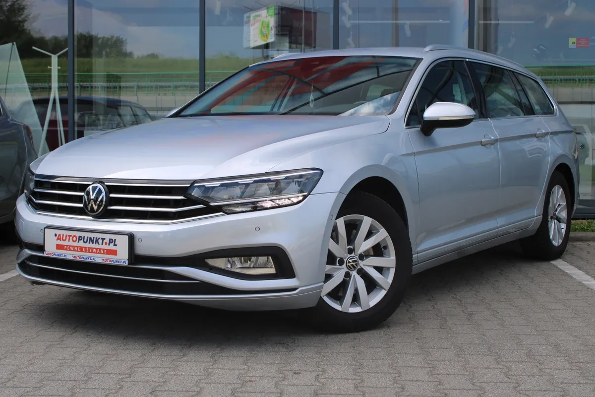 Volkswagen Passat BUSINESS 2022