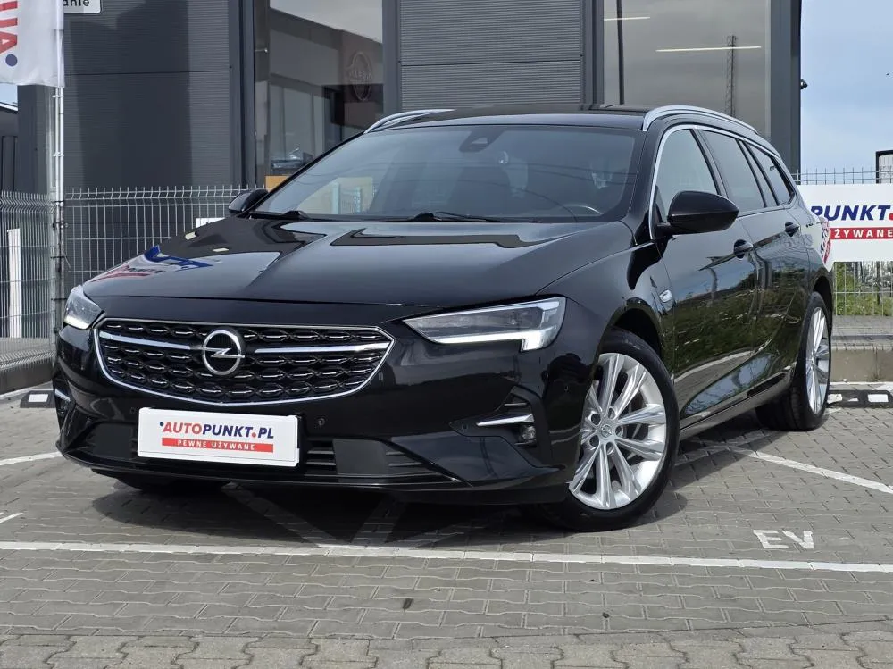 Opel Insignia Elegance + 4x4 2021