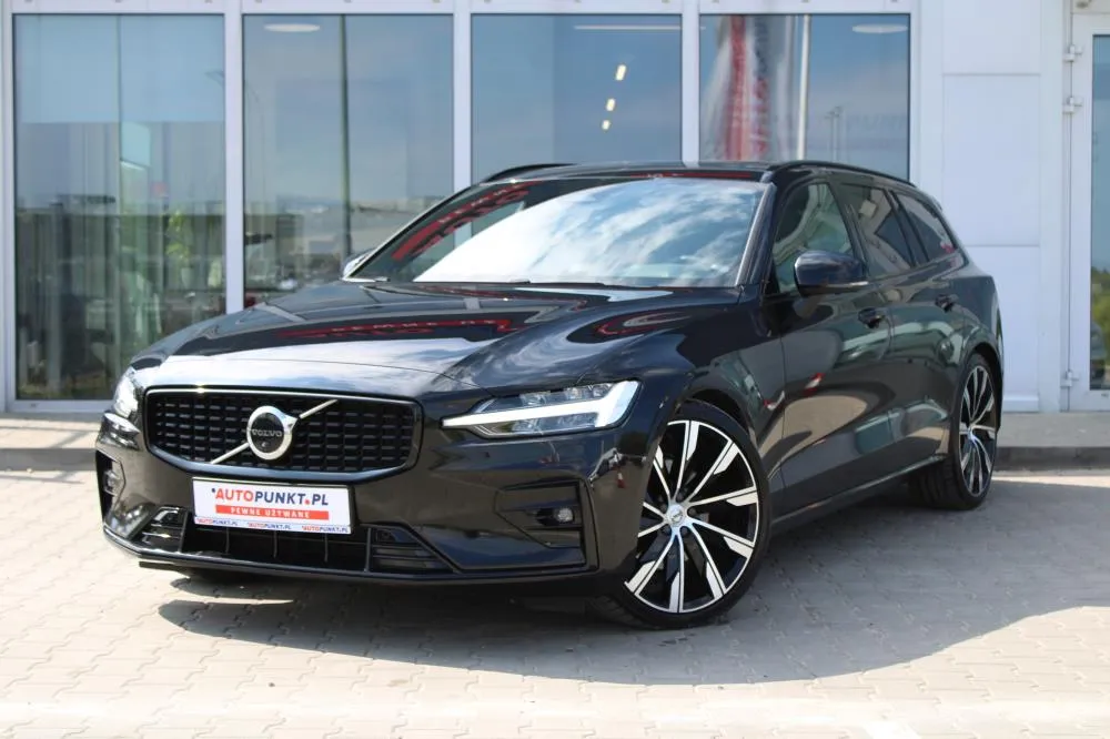 Volvo V60 R-Design 2023