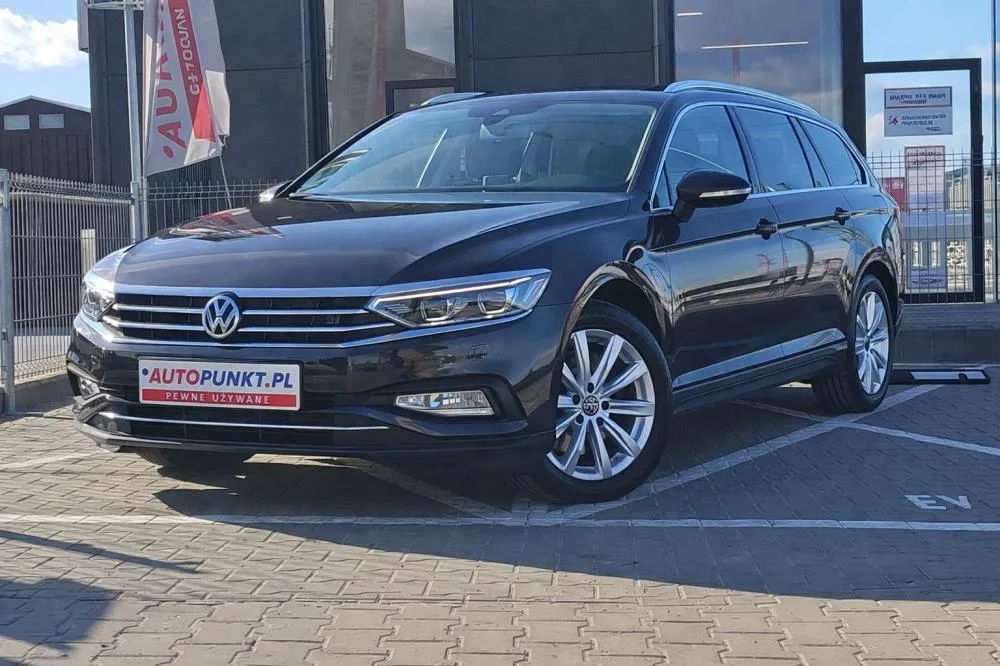 Volkswagen Passat BUSINESS 2022