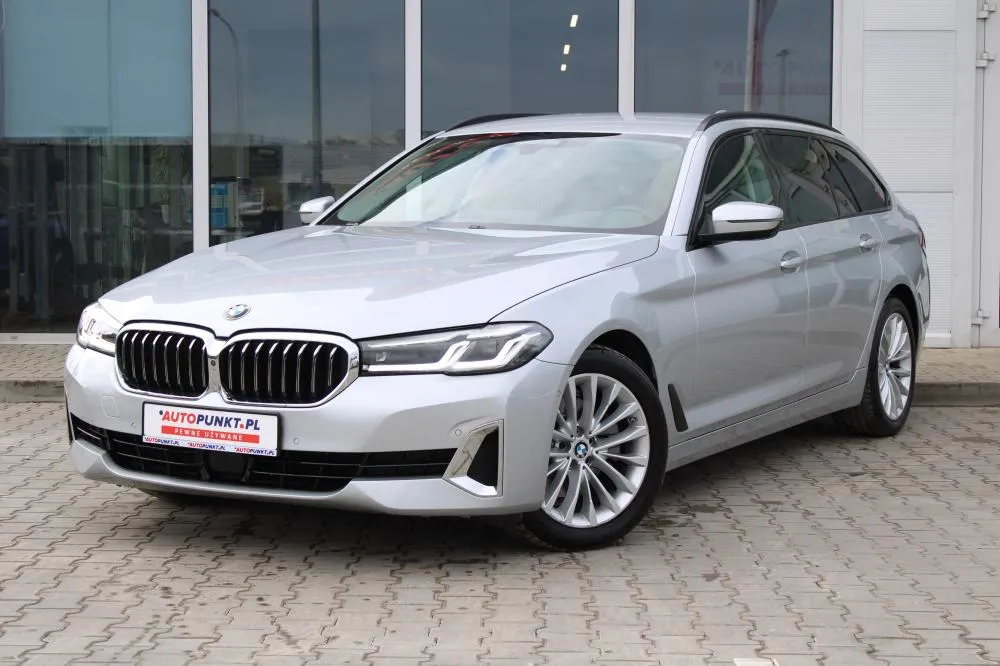 BMW SERIA 5 Luxury Line 2020