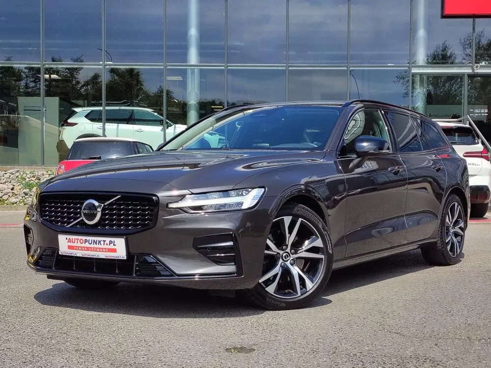 Volvo V60 Plus Dark B4 D 2023