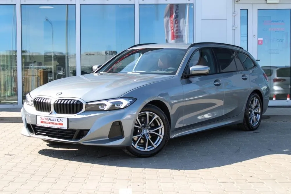 BMW SERIA 3 2023