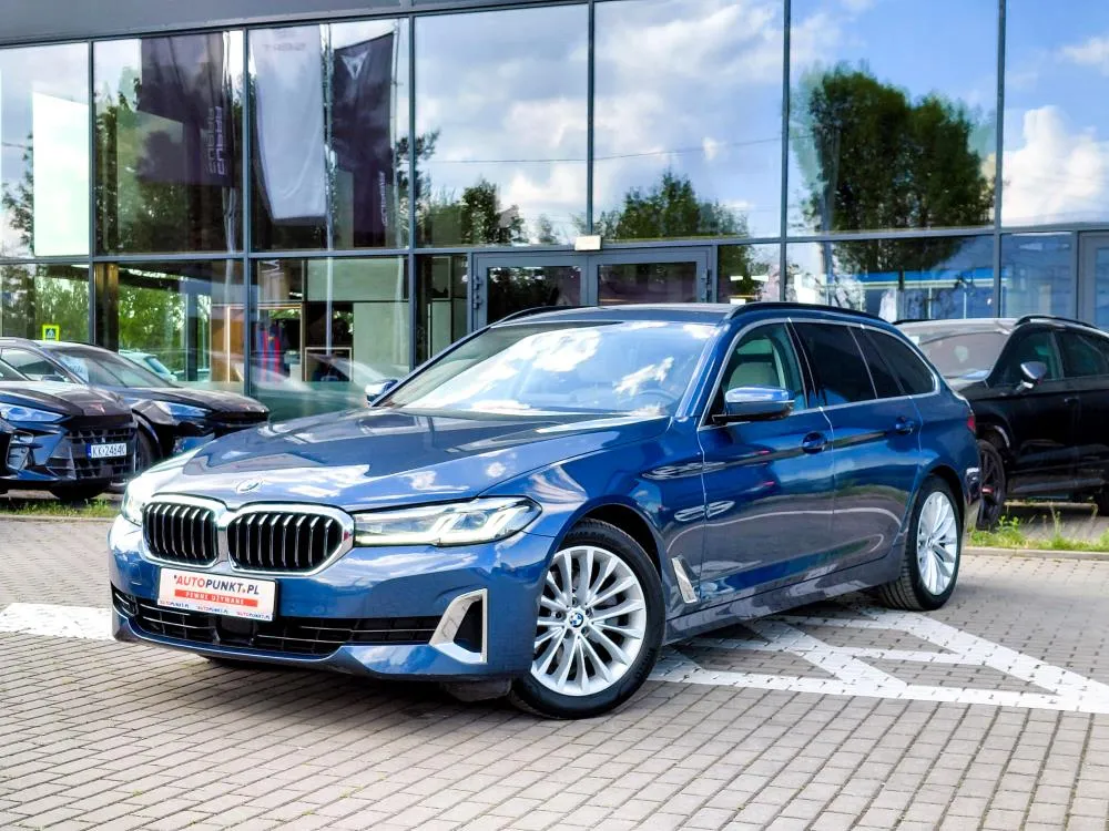 BMW SERIA 5 Luxury Line 2.0 190KM XDrive * 2022