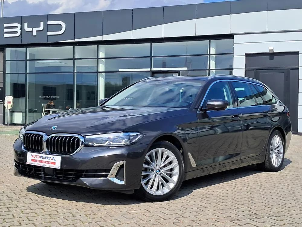 BMW SERIA 5 Luxury Line 2021