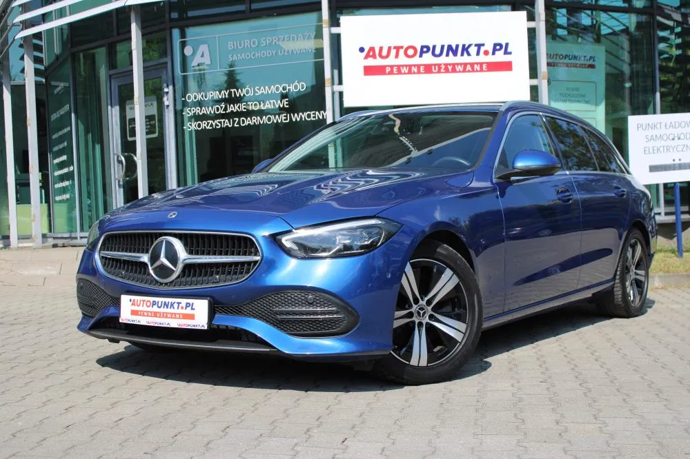 Mercedes-Benz Klasa C Luxury Line 2022