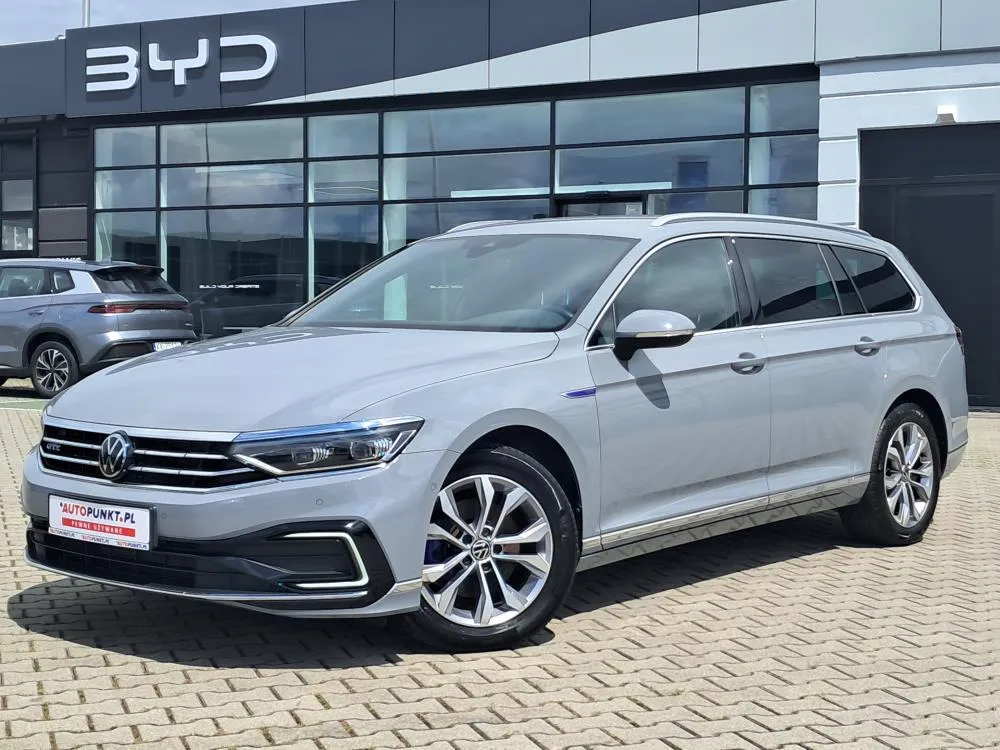Volkswagen Passat GTE 2022