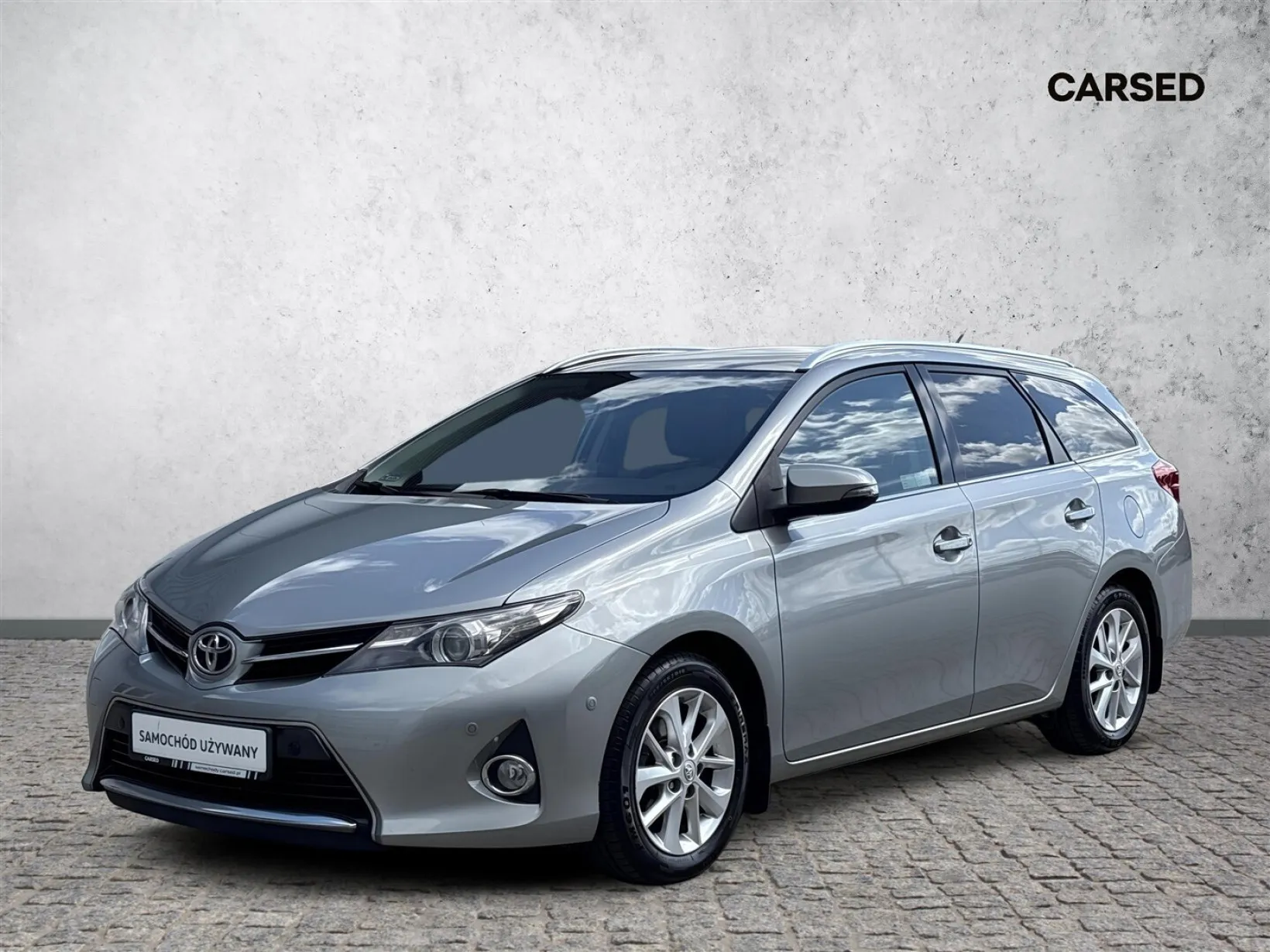 Toyota Auris 1.6 132KM Premium 2013